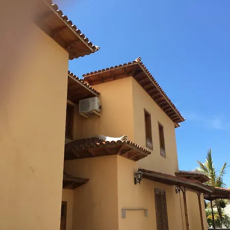Goma Villa *