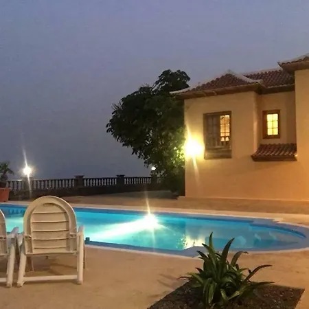Goma Villa *